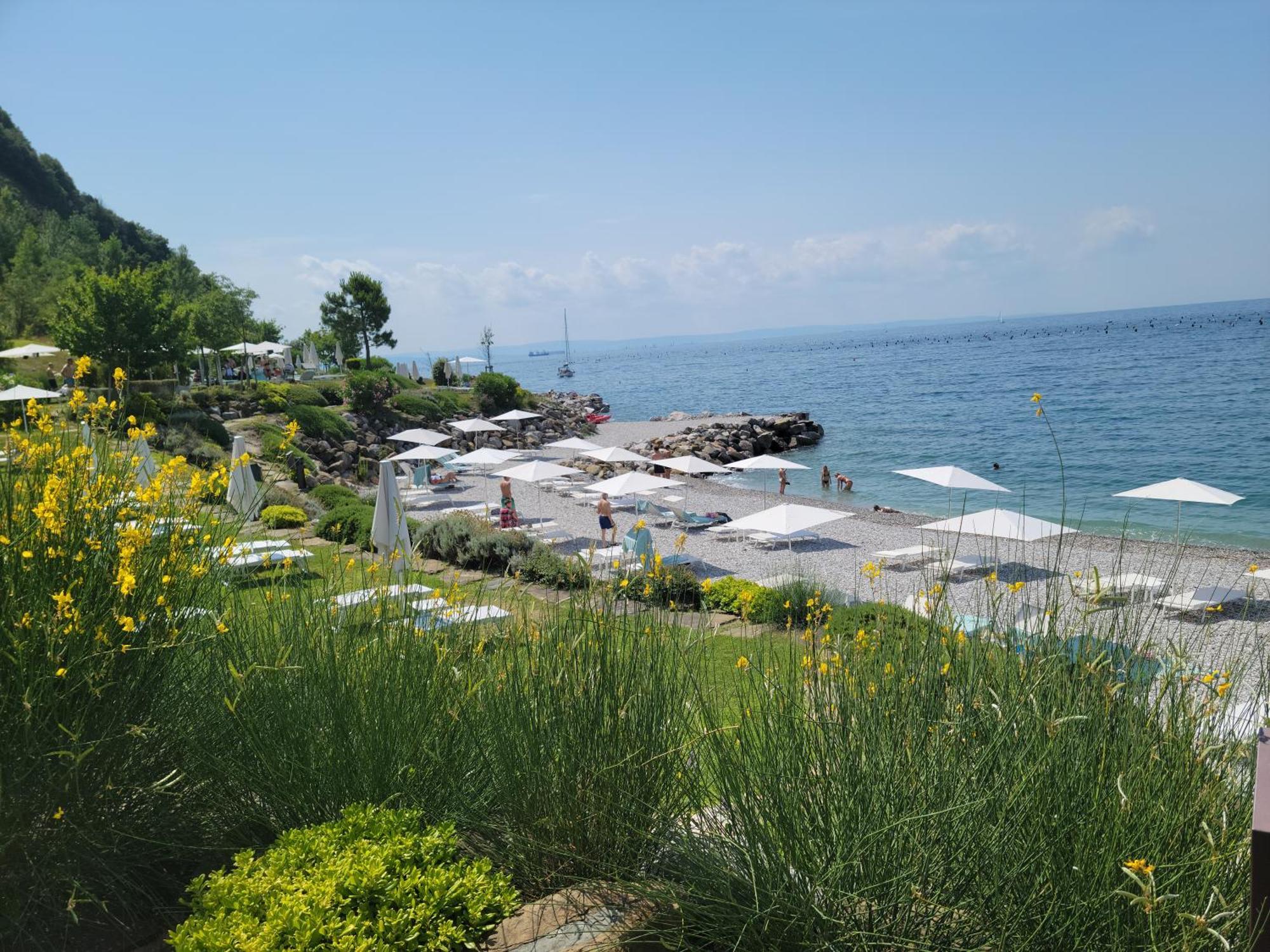 Portopiccolo Apartments With Garden And Beach Included سيستيانا المظهر الخارجي الصورة